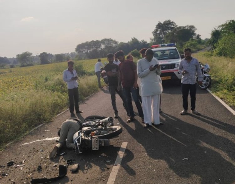 तूफान वाहन की टक्कर से ग्राम मोरिया के दो युवकों की मौत