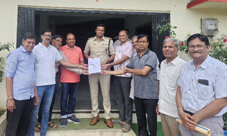 हुंडी दलाली के लेनदेन में फिर नया झोल : अब बजाजखाना के कपड़ा व्यापारी के खिलाफ थाने में हुई शिकायत