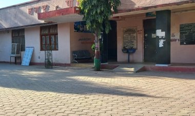 यह नगर पालिका की राजनीति में क्या हो रहा है... कभी विधायक प्रतिनिधि और भाजपा पार्षद में हाथापाई तो कभी कर्मचारी नेता और पार्षद प्रतिनिधि भिड़ रहे