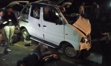 ट्रक से टकराई इको कार, रतलाम के दो लोगों की मौत, पांच घायल