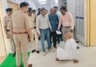 ये लो जो कभी गृहमंत्री थे, आज पुलिस उन्हीं की नहीं सुन रही... रतलाम एसपी चेंबर के बाहर फर्श पर बैठ गए पूर्व गृहमंत्री
