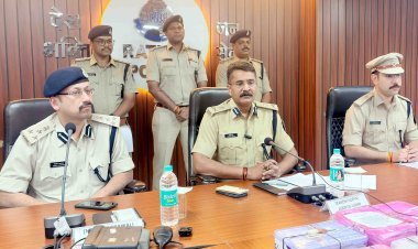 रतलाम में सर्राफा व्यापारी के साथ हुई 5.5 करोड़ की लूट का पर्दाफाश, 6 आरोपी गिरफ्तार, सोने-चांदी के जेवर भी जब्त